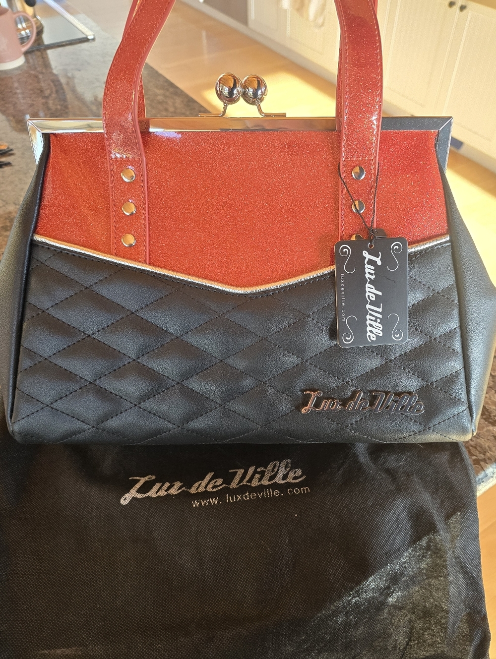 Brand New! Glittery Coral Lux De Ville Silver Clasp Retro/Vintage Inspo Hand Bag